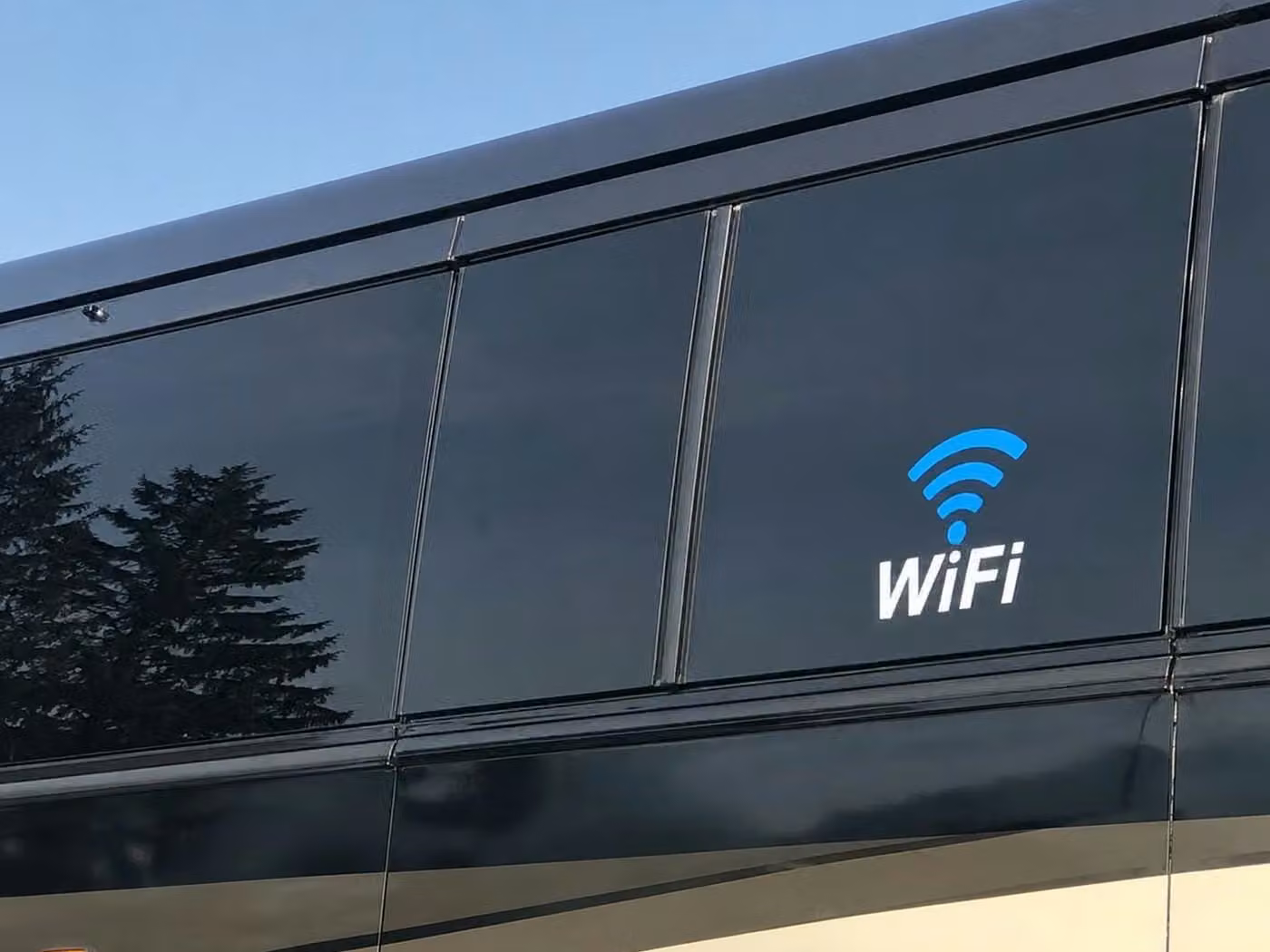 lagrange 15 passenger minibus wifi