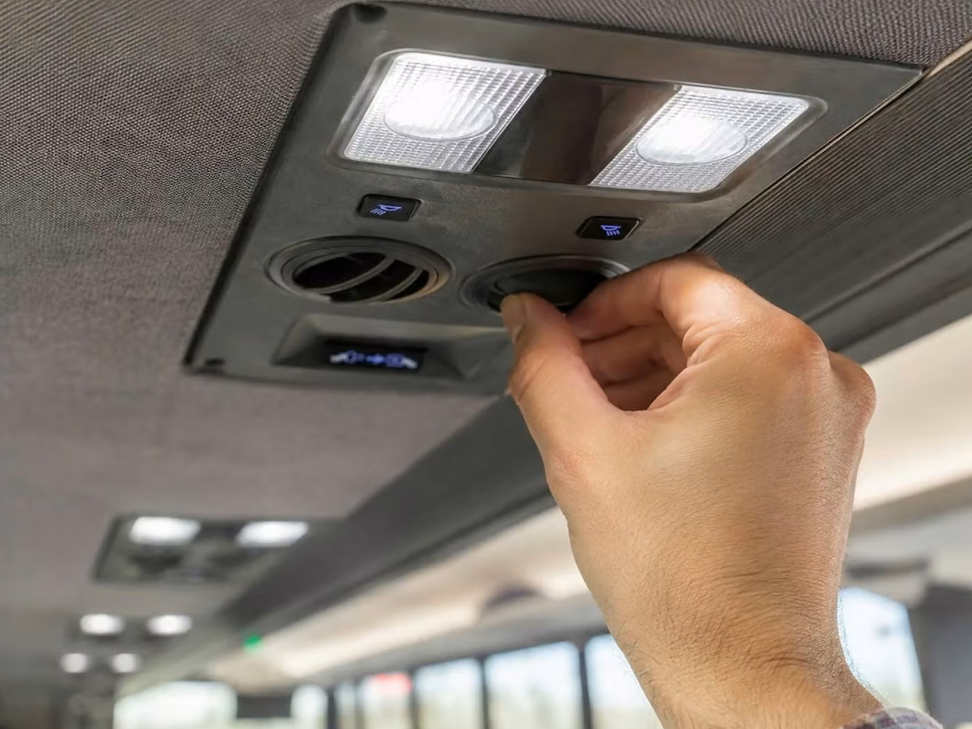 lagrange 20 passenger minibus air conditioning