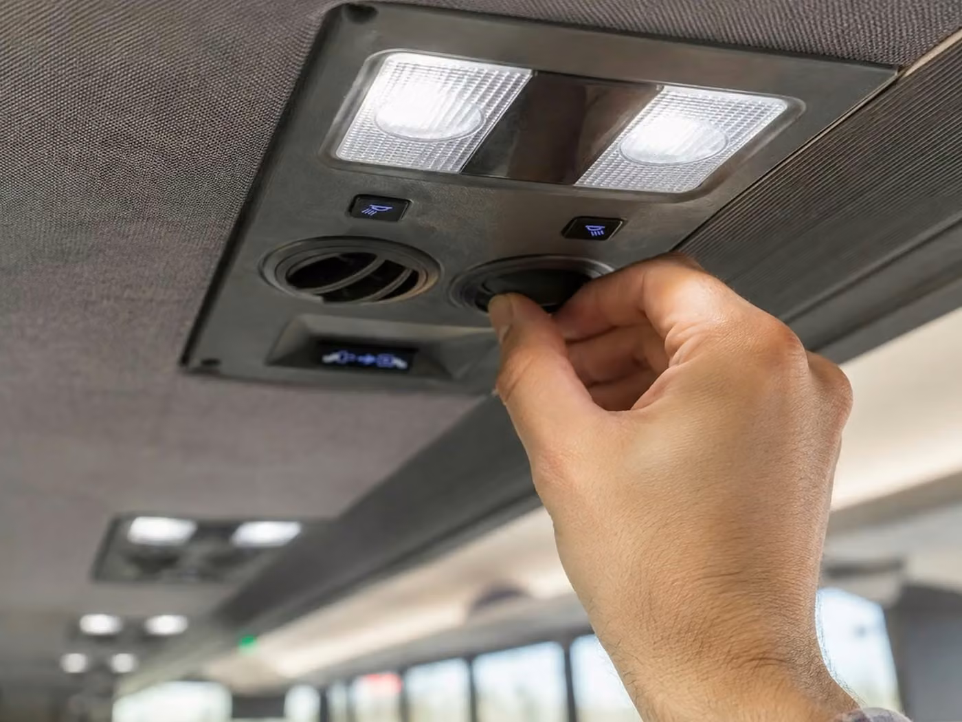 lagrange 25 passenger minibus air conditioning