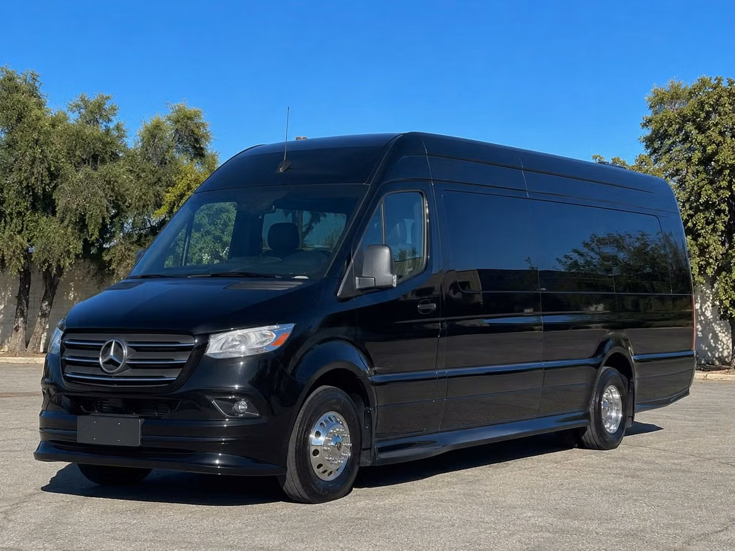 lagrange bus rental options for every group size